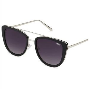 QUAY SUNGLASSES